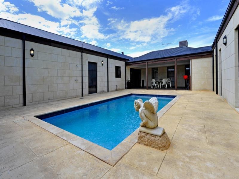 62 Fewster Street, Muchea WA 6501