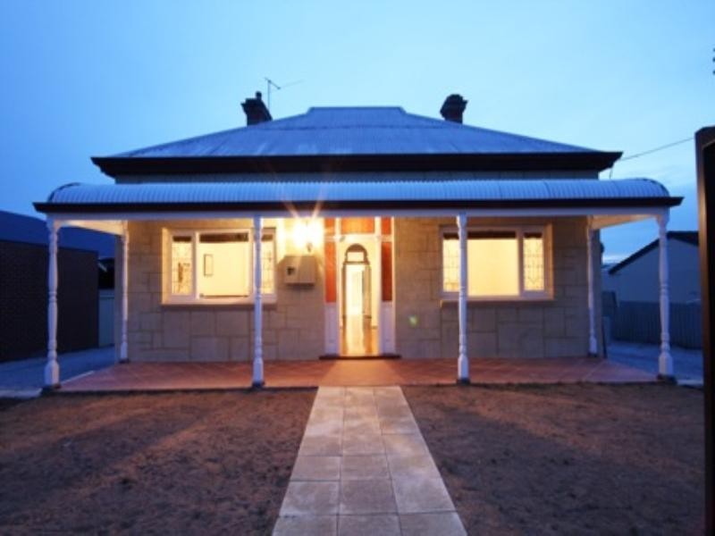 19 Fourth Avenue, Bassendean WA 6054