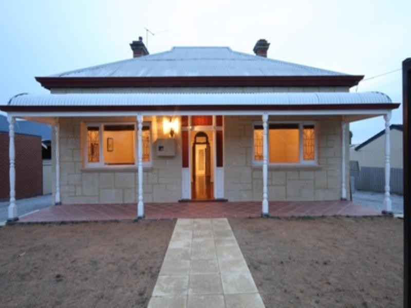 19 Fourth Avenue, Bassendean WA 6054