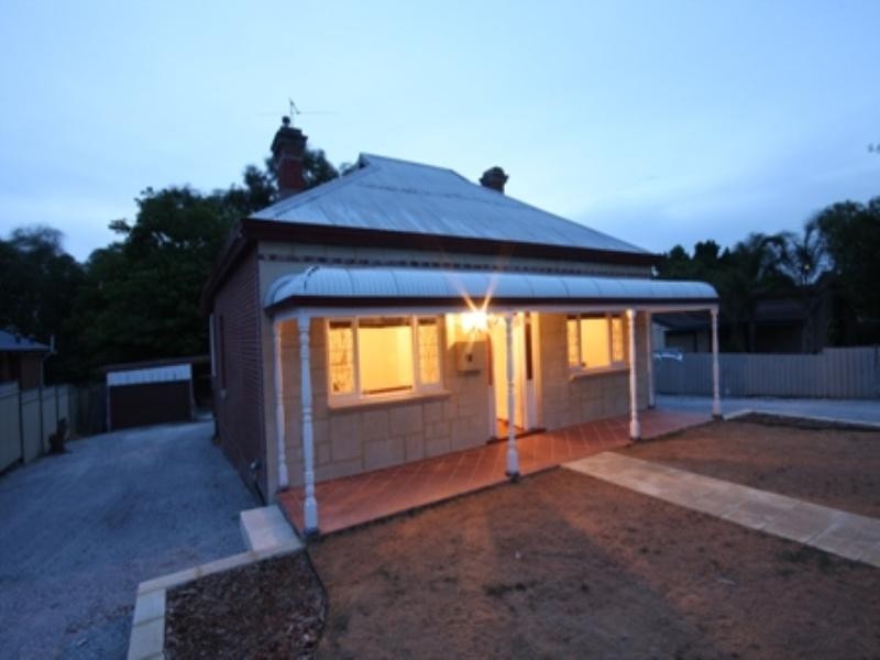 19 Fourth Avenue, Bassendean WA 6054