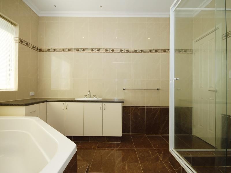 1 Glasson Way, Darch WA 6065