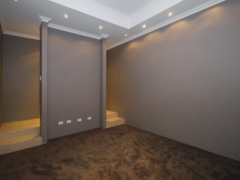 1 Glasson Way, Darch WA 6065