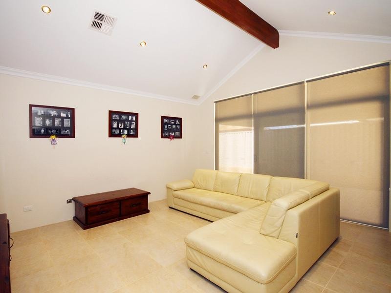 1 Glasson Way, Darch WA 6065