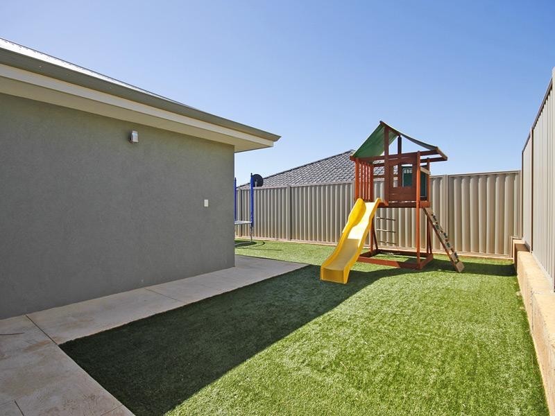 1 Glasson Way, Darch WA 6065