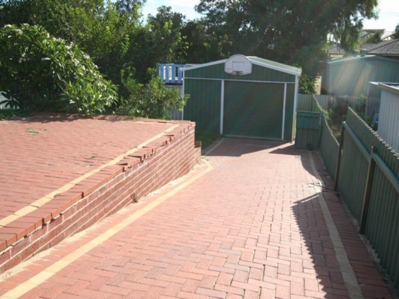 15 Latour Street, Australind WA 6233