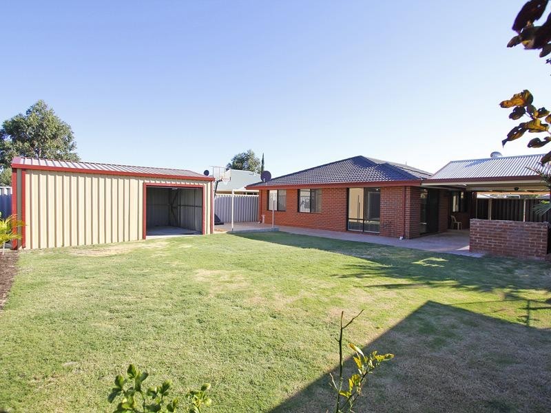 19 Alsace Avenue, Caversham WA 6055