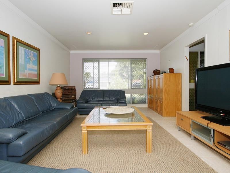 17 Collingwood Street, Dianella WA 6059