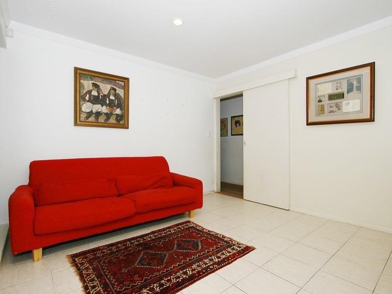 17 Collingwood Street, Dianella WA 6059