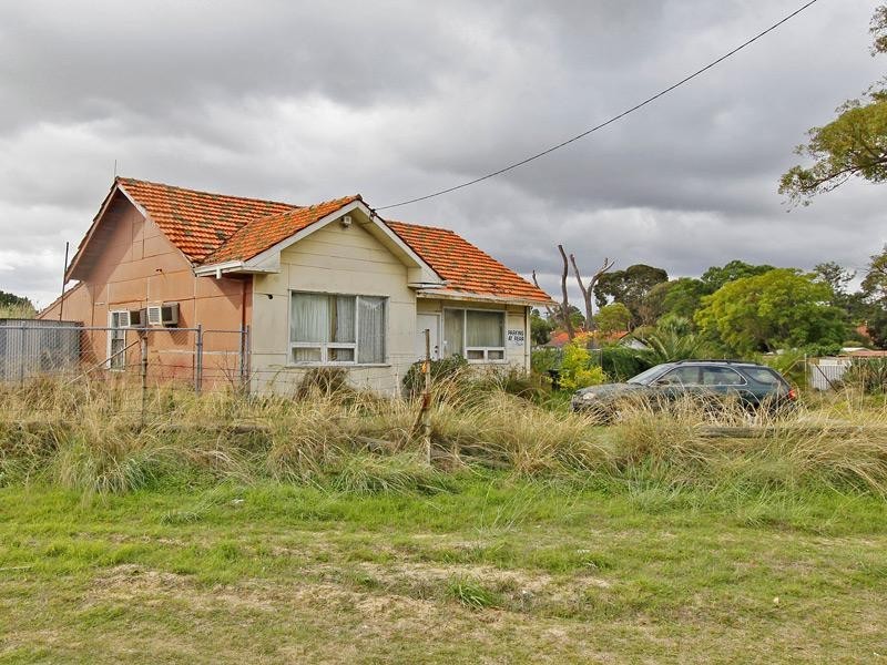 27 Etchingham Road, Balga WA 6061