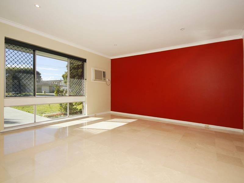 U2/8 Woodall Street, Dianella WA 6059