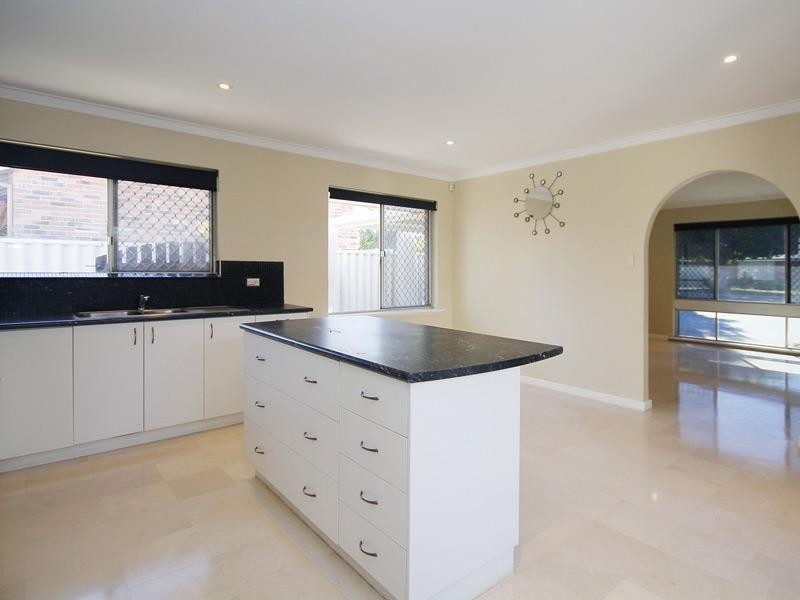 U2/8 Woodall Street, Dianella WA 6059