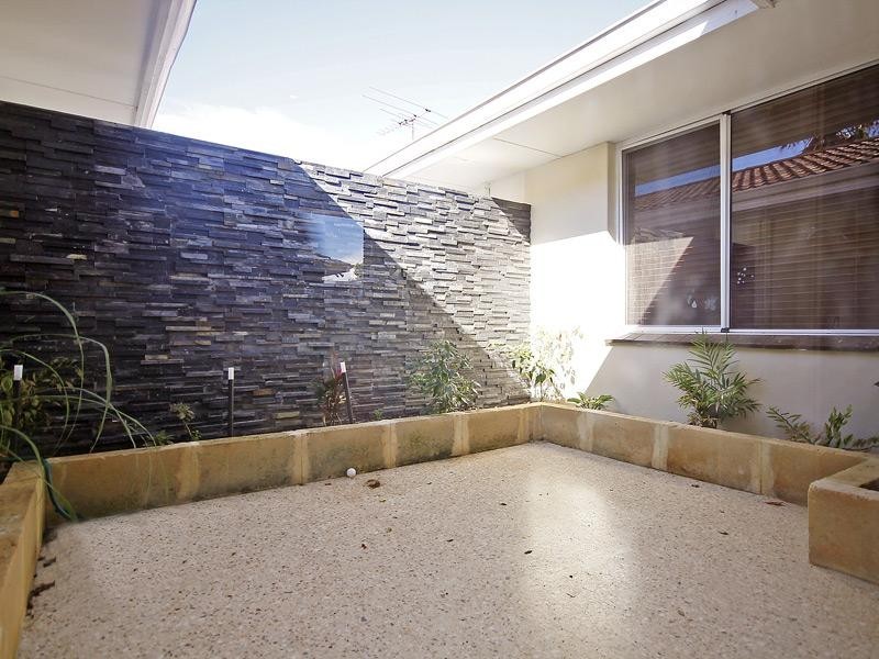 U2/8 Woodall Street, Dianella WA 6059