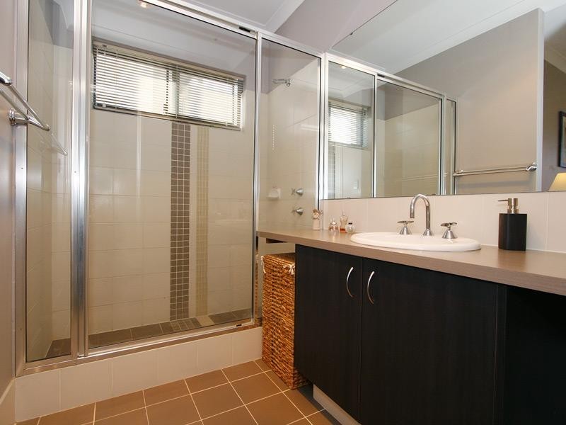 10 Hillsdale Rise, Darch WA 6065