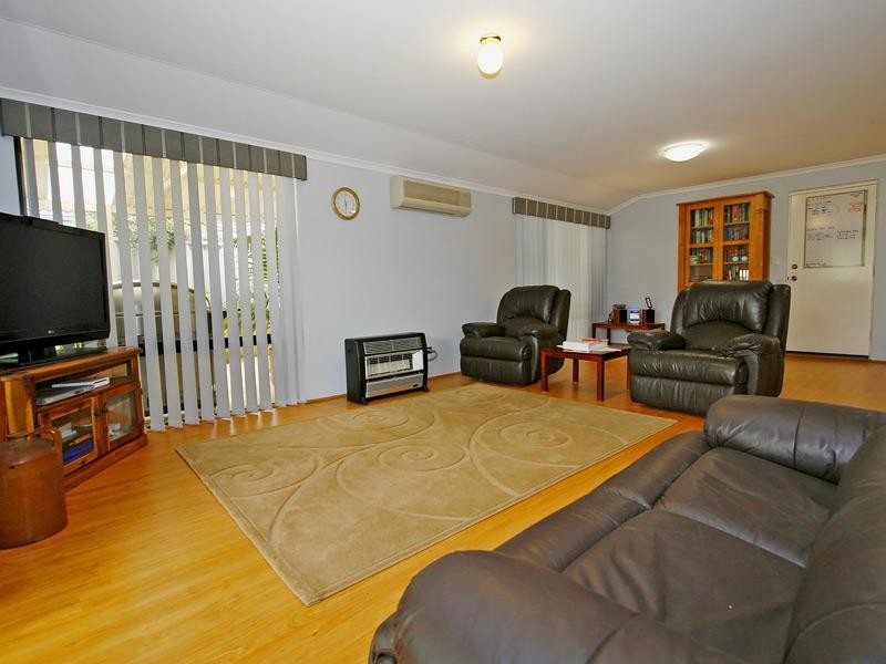 123 Fruit Tree Crescent, Forrestfield WA 6058