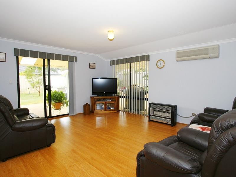 123 Fruit Tree Crescent, Forrestfield WA 6058