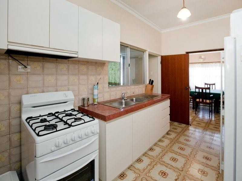 12 Mint Street, East Victoria Park WA 6101