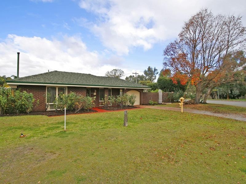 2 Babington Crescent, Bayswater WA 6053