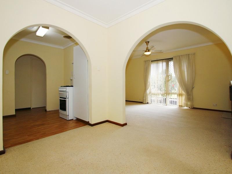 2 Babington Crescent, Bayswater WA 6053