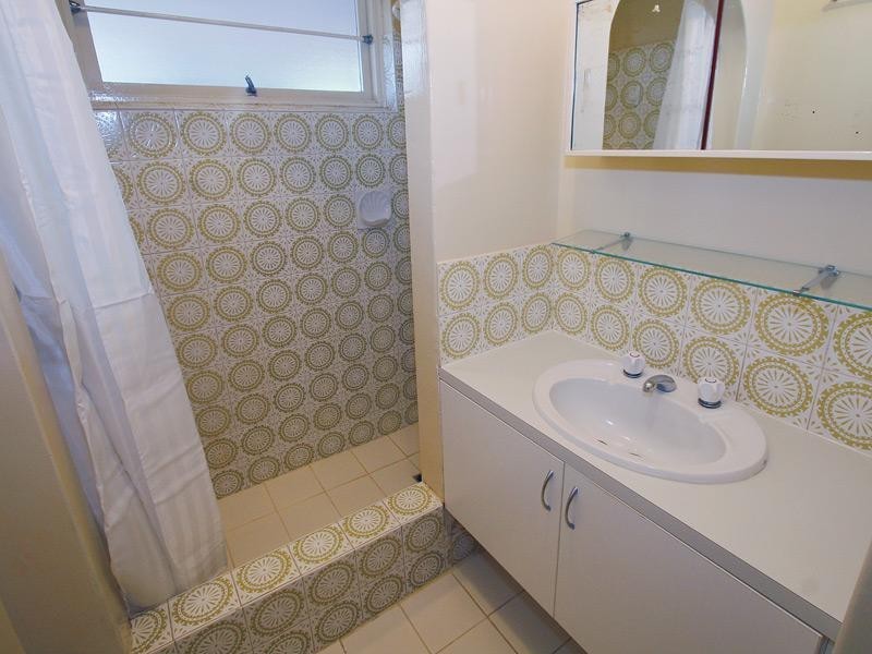 2 Babington Crescent, Bayswater WA 6053