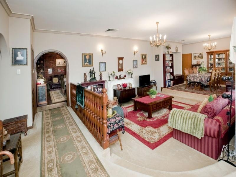 10 Widgee Road, Dianella WA 6059