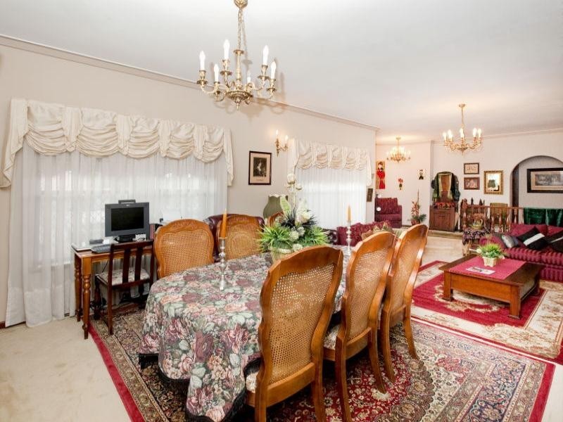 10 Widgee Road, Dianella WA 6059