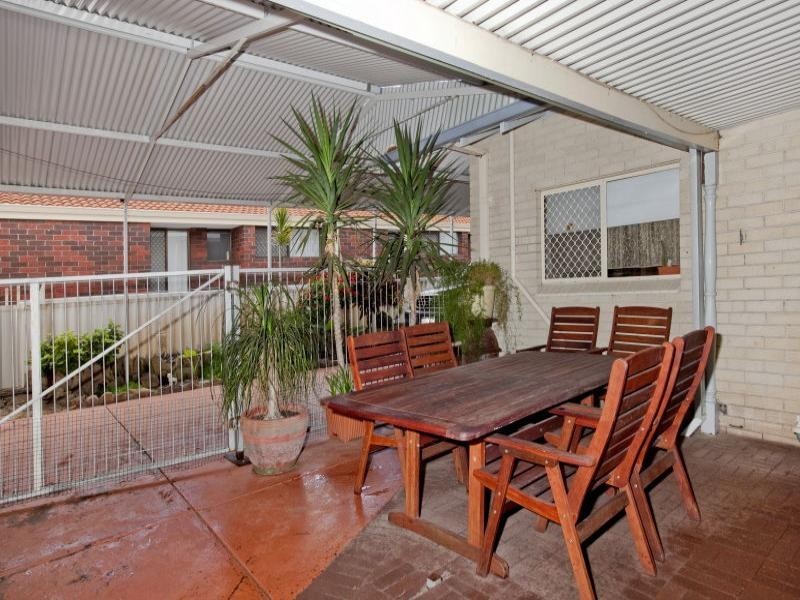 10 Widgee Road, Dianella WA 6059