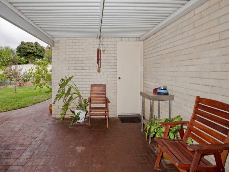 10 Widgee Road, Dianella WA 6059