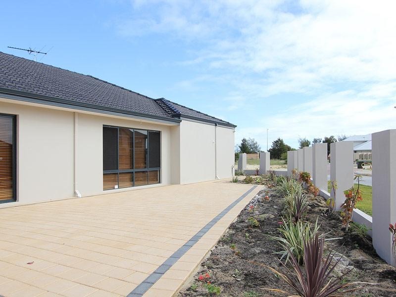 22 Muchea Gardens, Dianella WA 6059