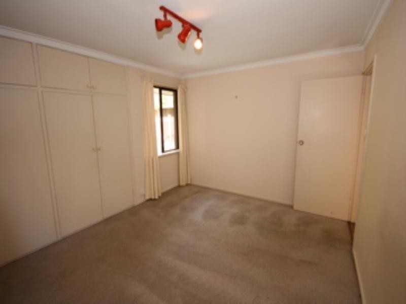 14 Siddeley Place, Dianella WA 6059