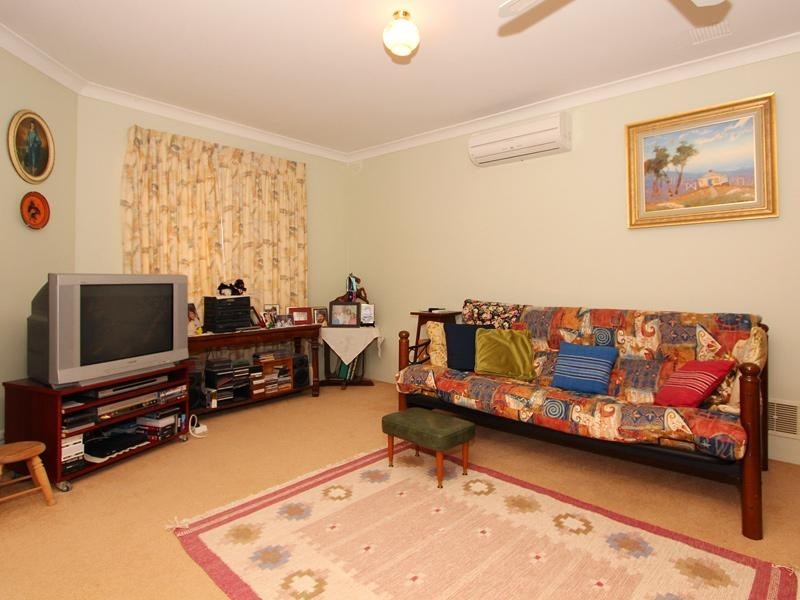 25 Maranon Crescent, Beechboro WA 6063