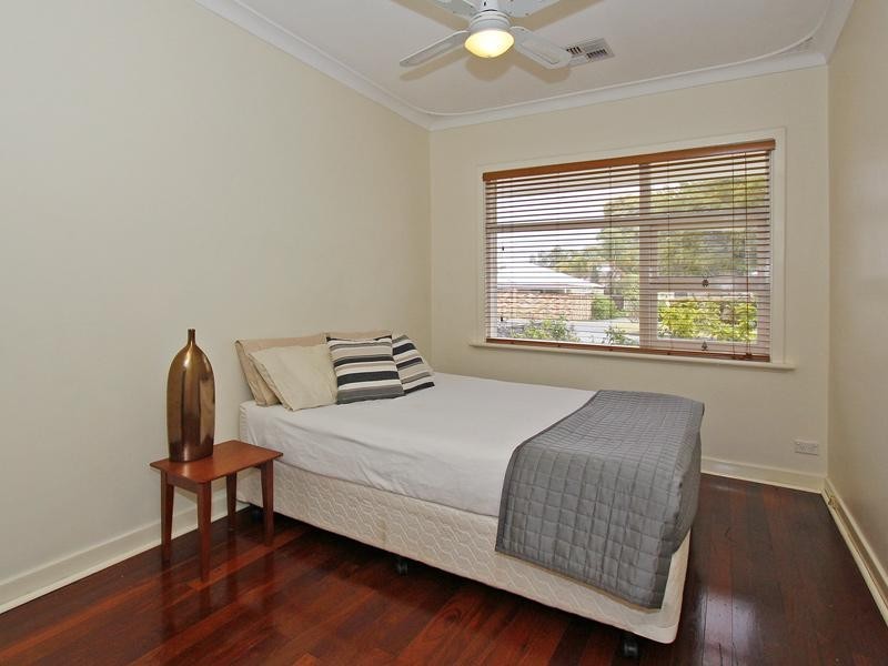 61 Third Avenue, Bassendean WA 6054