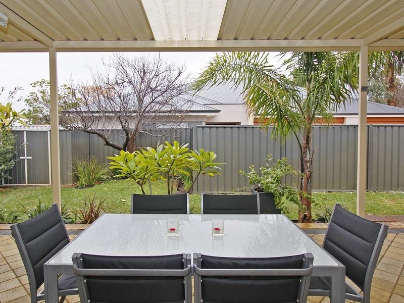 61 Third Avenue, Bassendean WA 6054