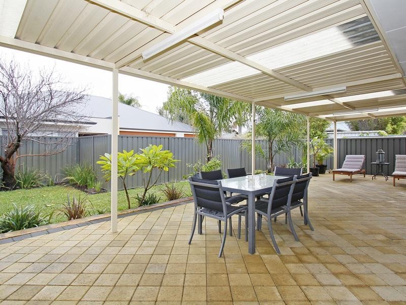 61 Third Avenue, Bassendean WA 6054