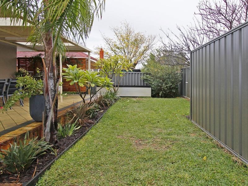 61 Third Avenue, Bassendean WA 6054