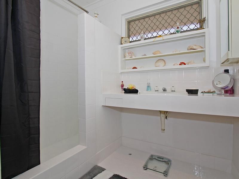 6 Sanderson Street, Embleton WA 6062