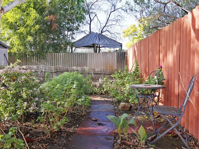 6 Sanderson Street, Embleton WA 6062