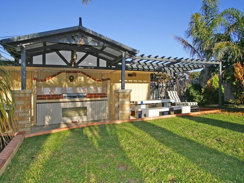 20 Rangeview Court, Maddington WA 6109