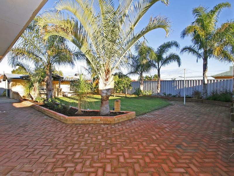 20 Rangeview Court, Maddington WA 6109