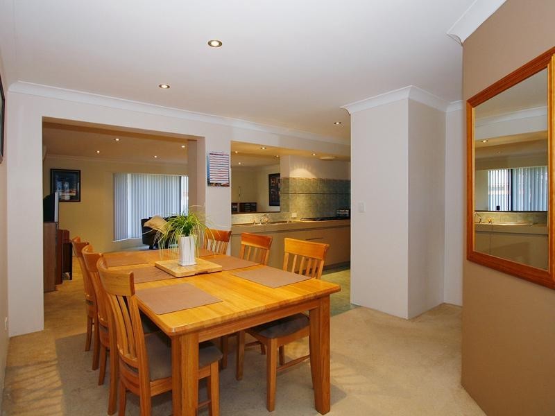 20 Rangeview Court, Maddington WA 6109