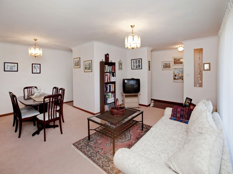 14 Littlemore Way, Eden Hill WA 6054