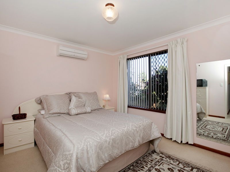 14 Littlemore Way, Eden Hill WA 6054