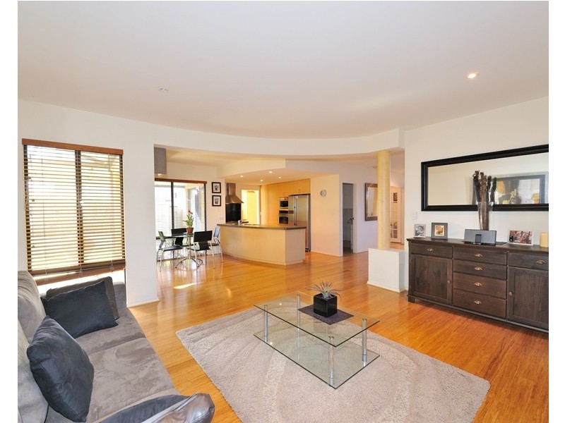 5A Thurlow Avenue, Yokine WA 6060