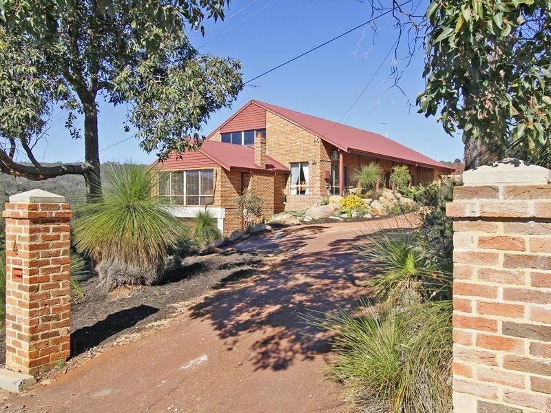 4 Hillway, Swan View WA 6056