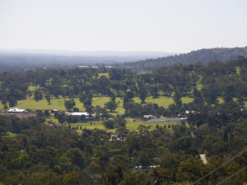 4 Hillway, Swan View WA 6056