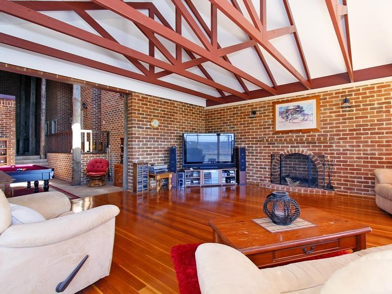 4 Hillway, Swan View WA 6056