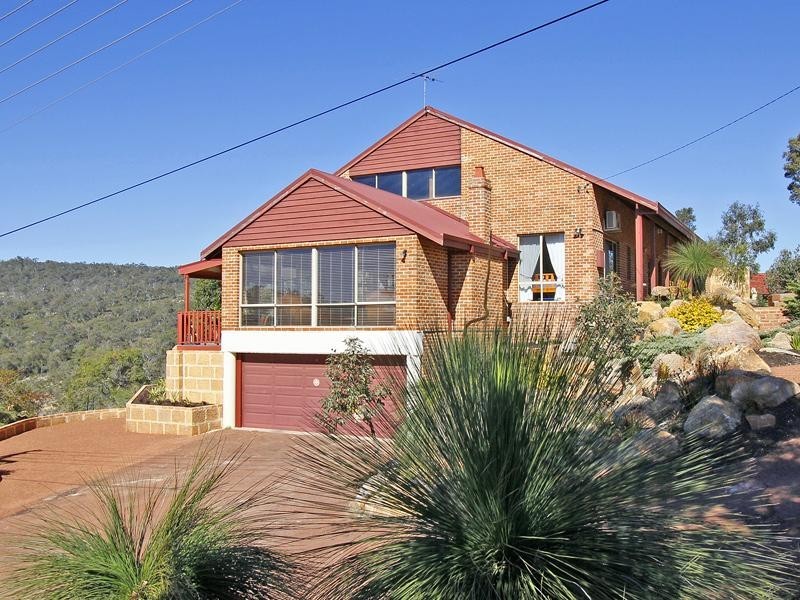 4 Hillway, Swan View WA 6056