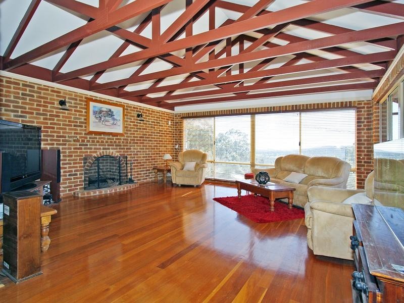 4 Hillway, Swan View WA 6056