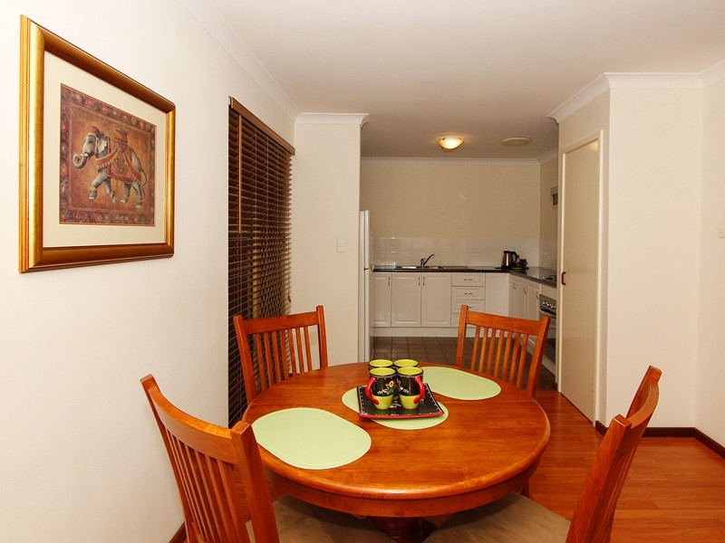 2/6 Brosnan Street, Dianella WA 6059