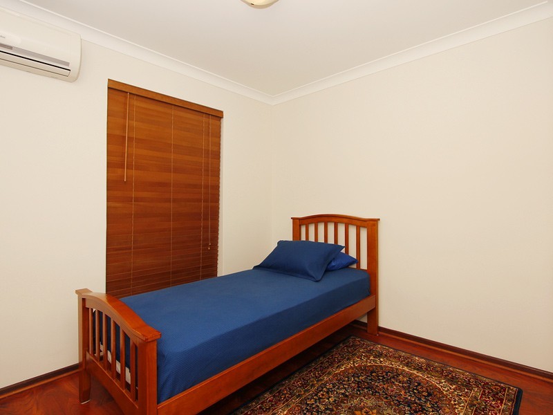 2/6 Brosnan Street, Dianella WA 6059