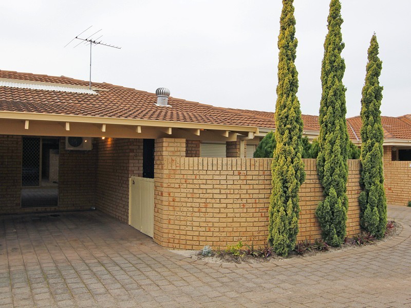 2/6 Brosnan Street, Dianella WA 6059